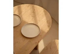Mesa de comedor de madera maciza de abeto ovalada Decowood en tono roble medio de 200x85cm - TOKYO - DECOWOOD