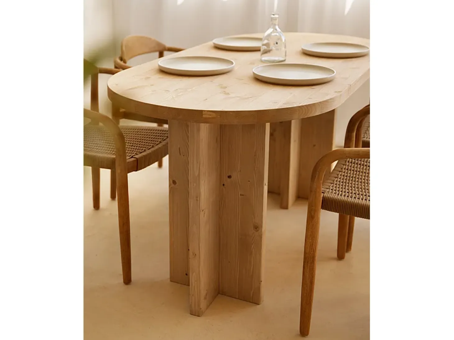 Mesa de comedor de madera maciza de abeto ovalada Decowood en tono roble medio de 200x85cm - TOKYO - DECOWOOD