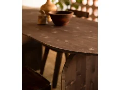 Mesa de comedor de madera de abeto maciza ovalada Decowood en tono nogal de 180x75,2cm - BLOOM - DECOWOOD