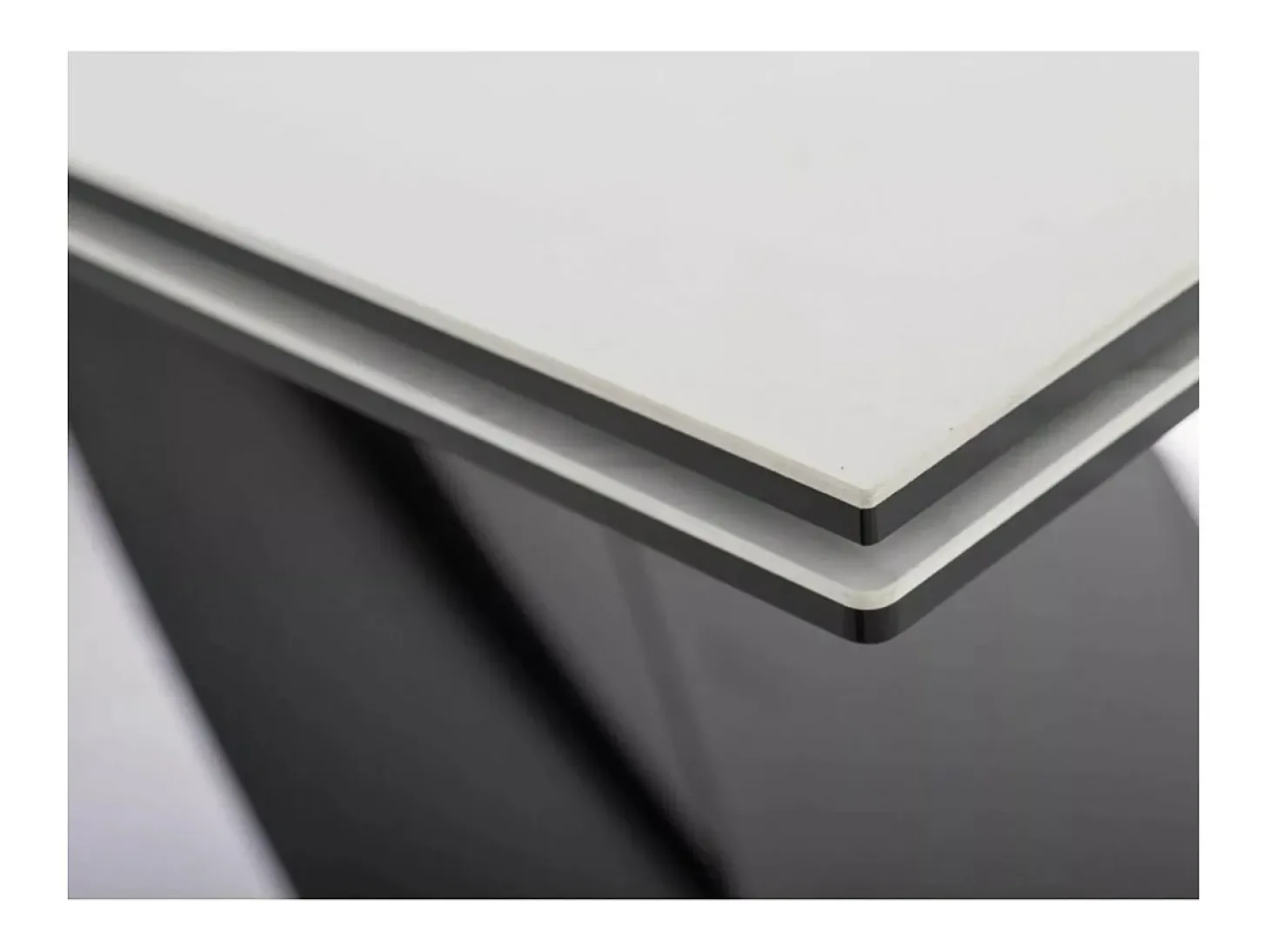 Mesa de comedor extensible de diseño Diamond Cream Holly con tapa de cerámica