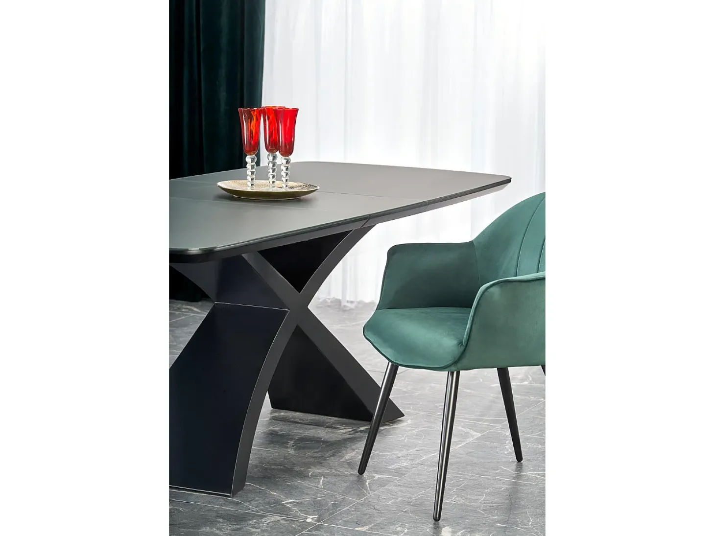 Mesa de comedor extensible con tablero gris oscuro y base central negra WOLF