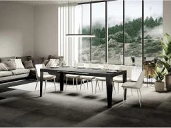 Mesa de comedor extensible Flavio-Color Gris cemento-Soporte 4 pies-Alargaderas -Ancho extensible