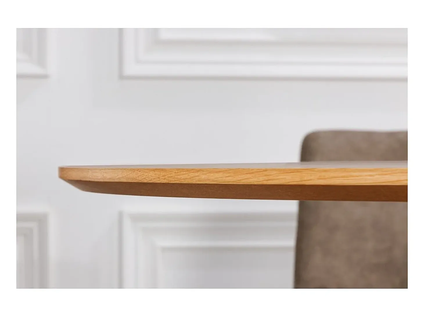Mesa de comedor KANOVA 120 cm – Tablero redondo de roble claro y pie central de diseño – Estilo contemporáneo