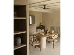 Mesa de comedor ovalada de madera maciza tono roble oscuro y patas de microcemento en tono tierra DECOWOOD de 160x75cm - LUCÍA - DECOWOOD