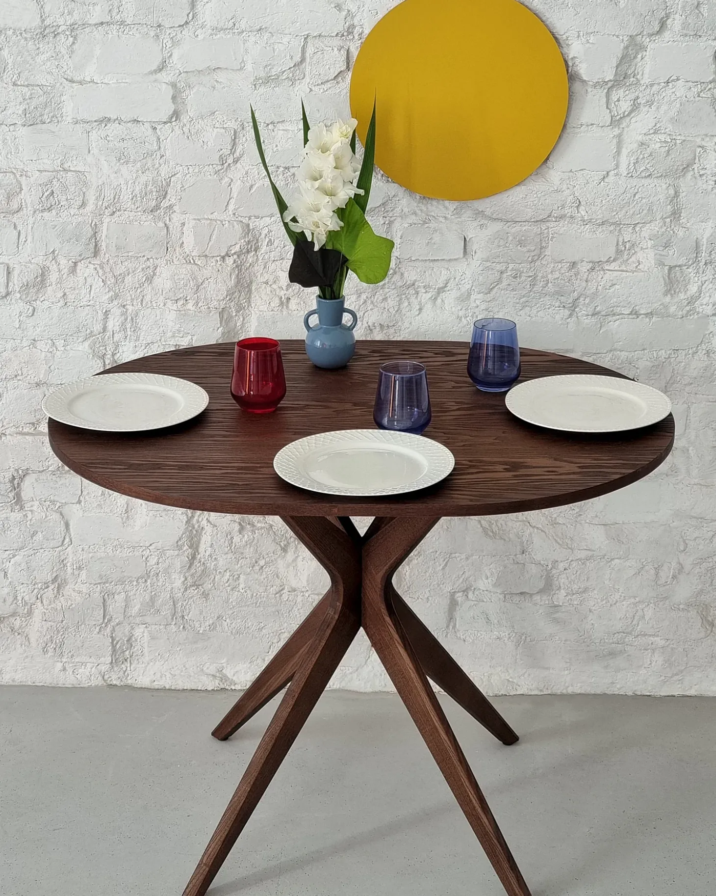 Mesa de comedor ovalada 75x100cm Jubi fresno teñido roble