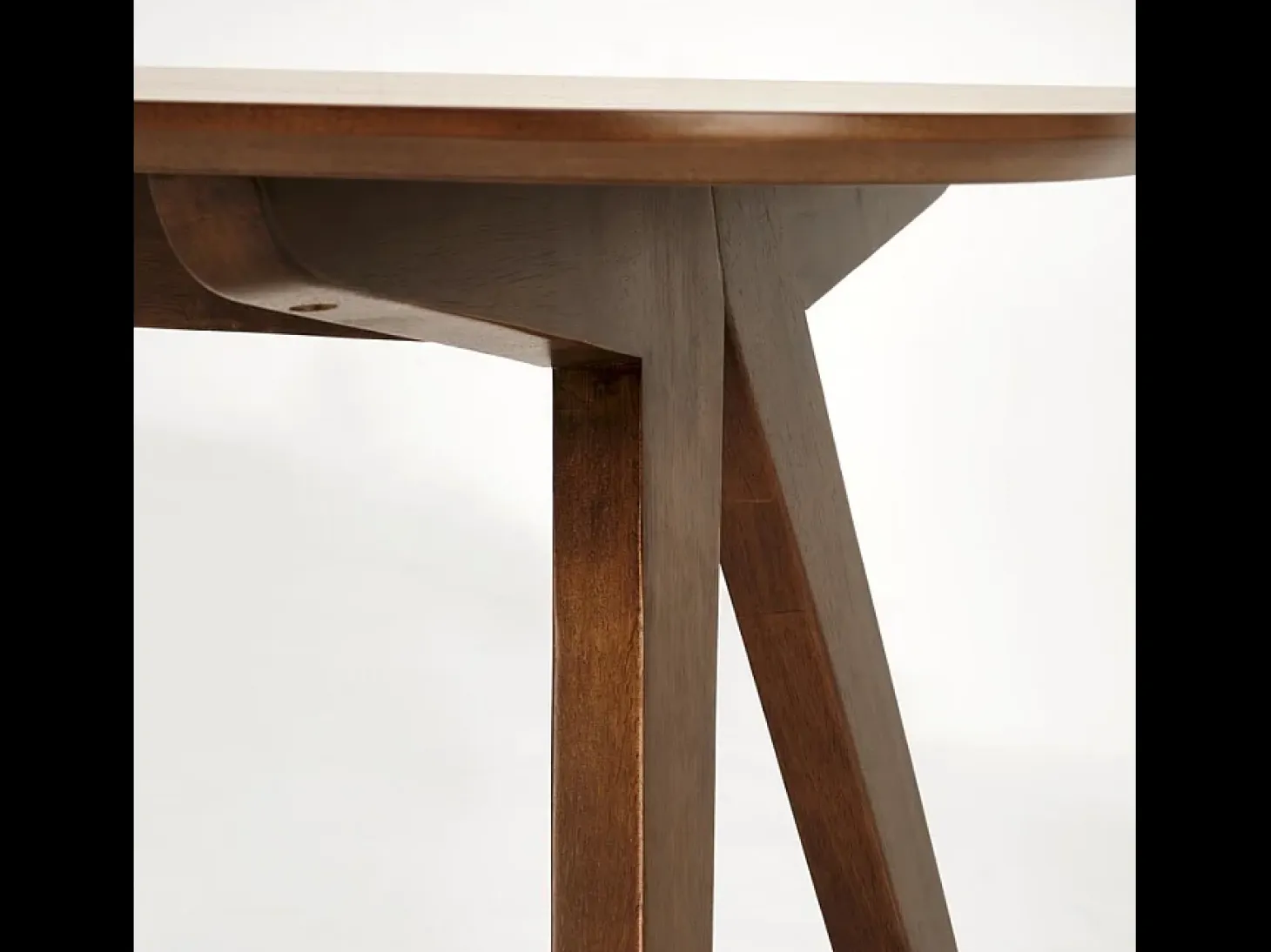 Mesa de comedor rectangular 160 cm con tablero y patas de nogal MIGUEL