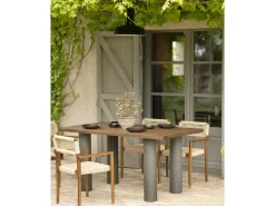 Mesa de comedor rectangular de madera maciza en tono roble oscuro y patas de microcemento en tono verde DECOWOOD de 180x75cm - LUCÍA - DECOWOOD