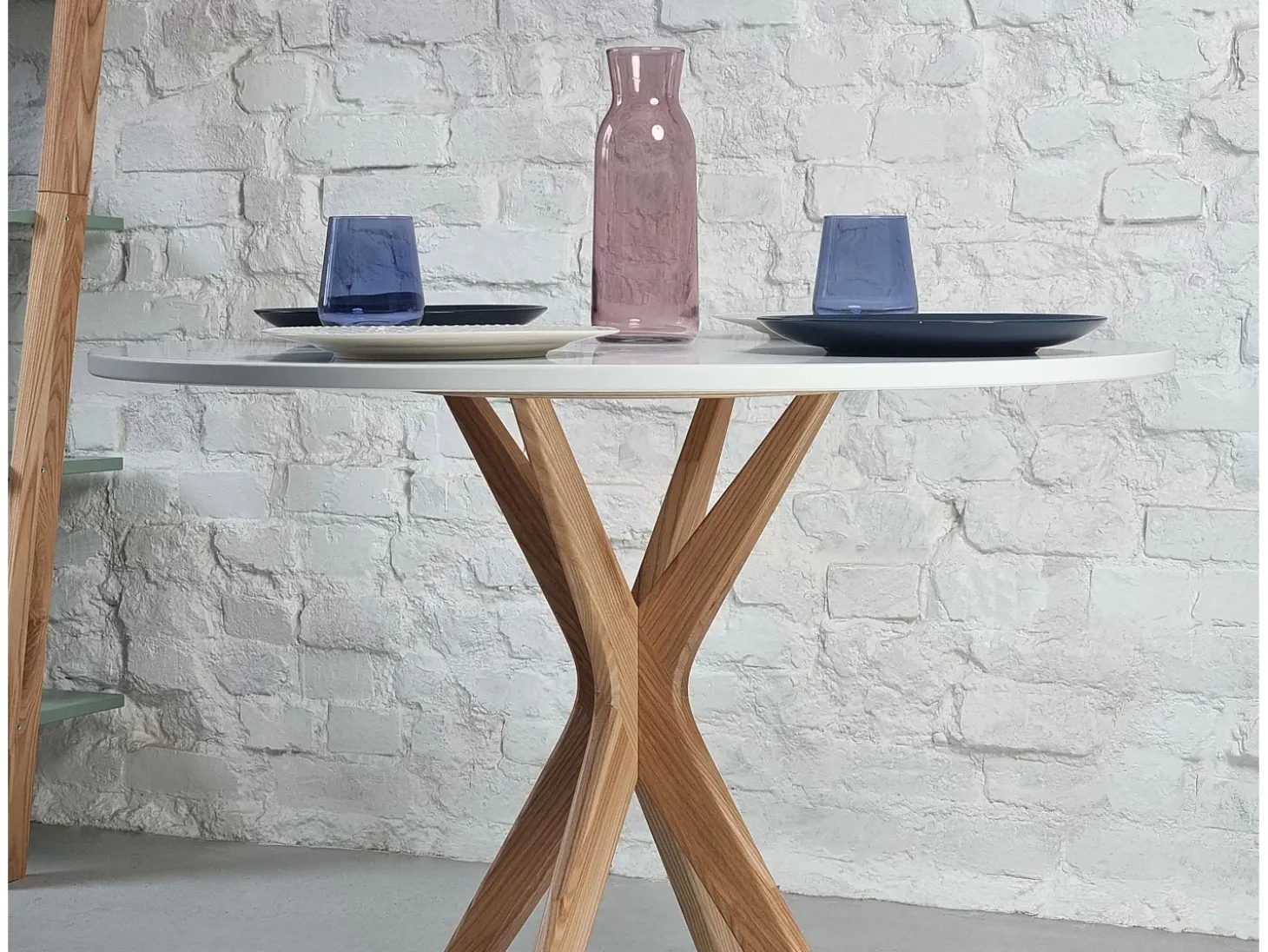 Mesa de comedor redonda 70cm Jubi Blanco Tiza | Pata de fresno