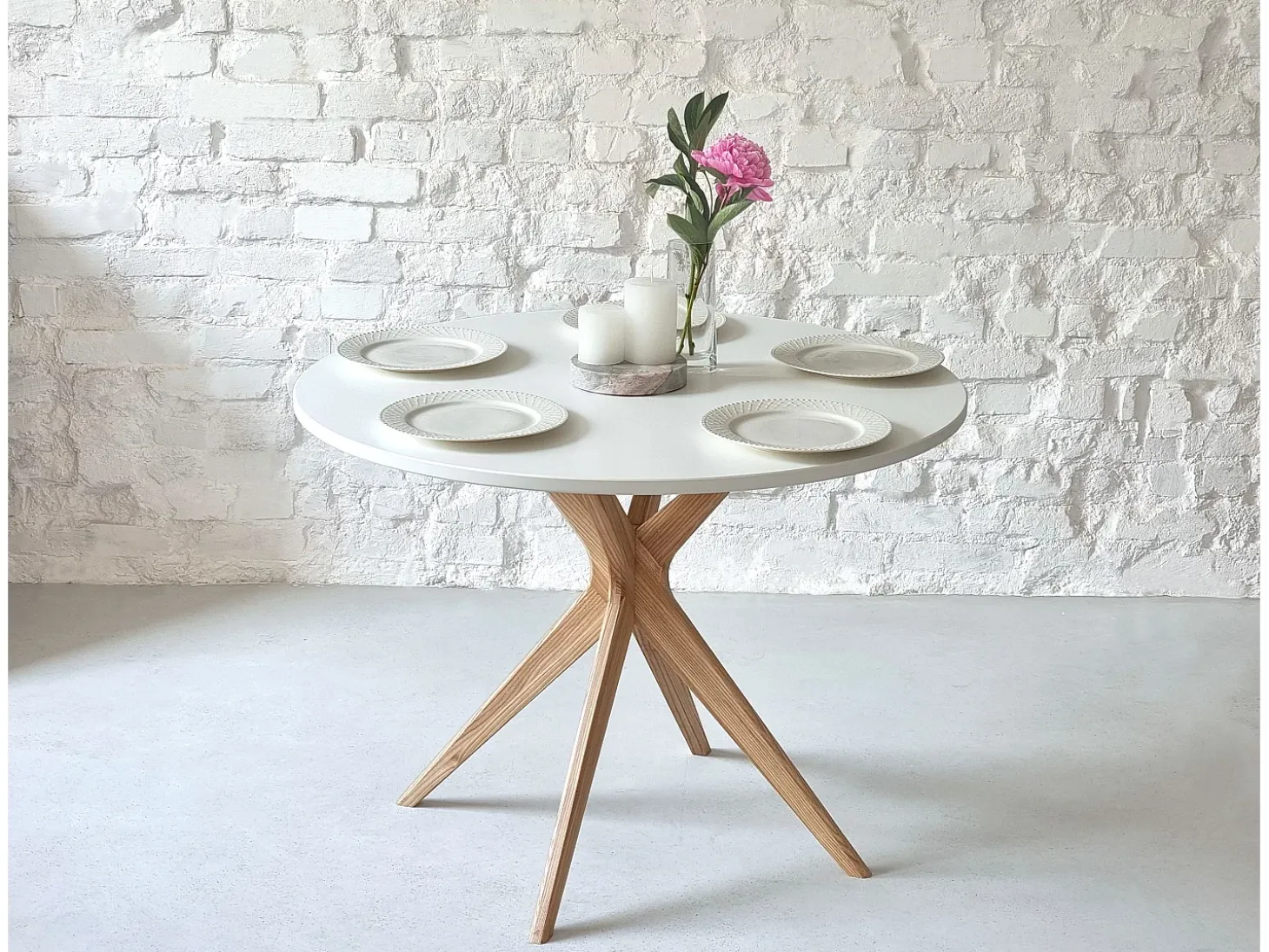 Mesa de comedor redonda 100cm Jubi Bold Verde Salvia Roble