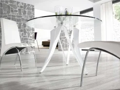 Mesa de comedor redonda de diseño Beniza de 120 cm con cristal templado y patas blancas brillantes
