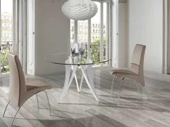 Mesa de comedor redonda de diseño Beniza de 120 cm con cristal templado y patas blancas brillantes