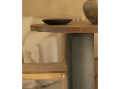 Mesa de comedor redonda de madera maciza tono roble medio y patas de microcemento en tono verde DECOWOOD de Ø120x75cm - LUCÍA - DECOWOOD