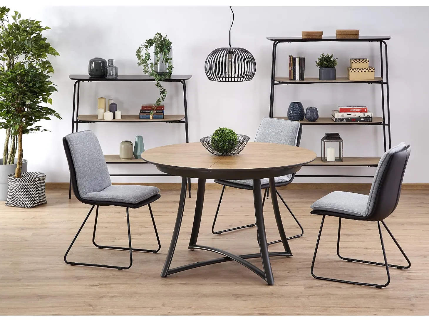 Mesa de comedor redonda extensible en roble con patas de acero