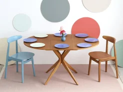 Mesa de comedor redonda extensible 100 cm para 5 personas Jubi chapa de fresno teñido roble | Patas de fresno macizo teñidas roble