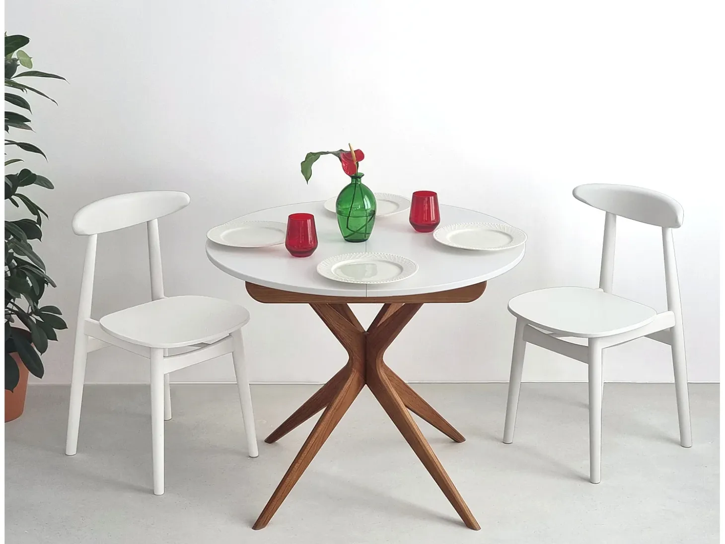 Mesa de comedor redonda extensible 90cm Jubi Blanca | Pata de fresno teñida de roble