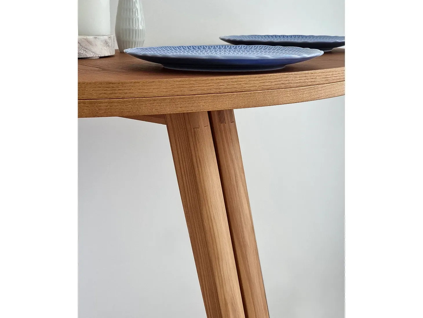 Mesa de comedor semicircular extensible 110 cm Mawi Nogal