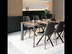 Mesa de madera natural y patas de acero negro 180 x 90 cm - DUKAT