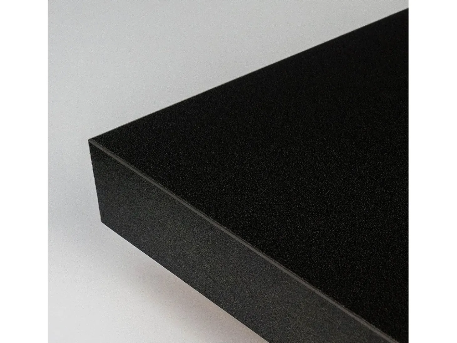 Mesa de pie 60 x 60 cm - Modelo Dina con pie y liso negro