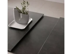 Mesa extensible para 4/8 personas en piedra negra 150/200x76 cm