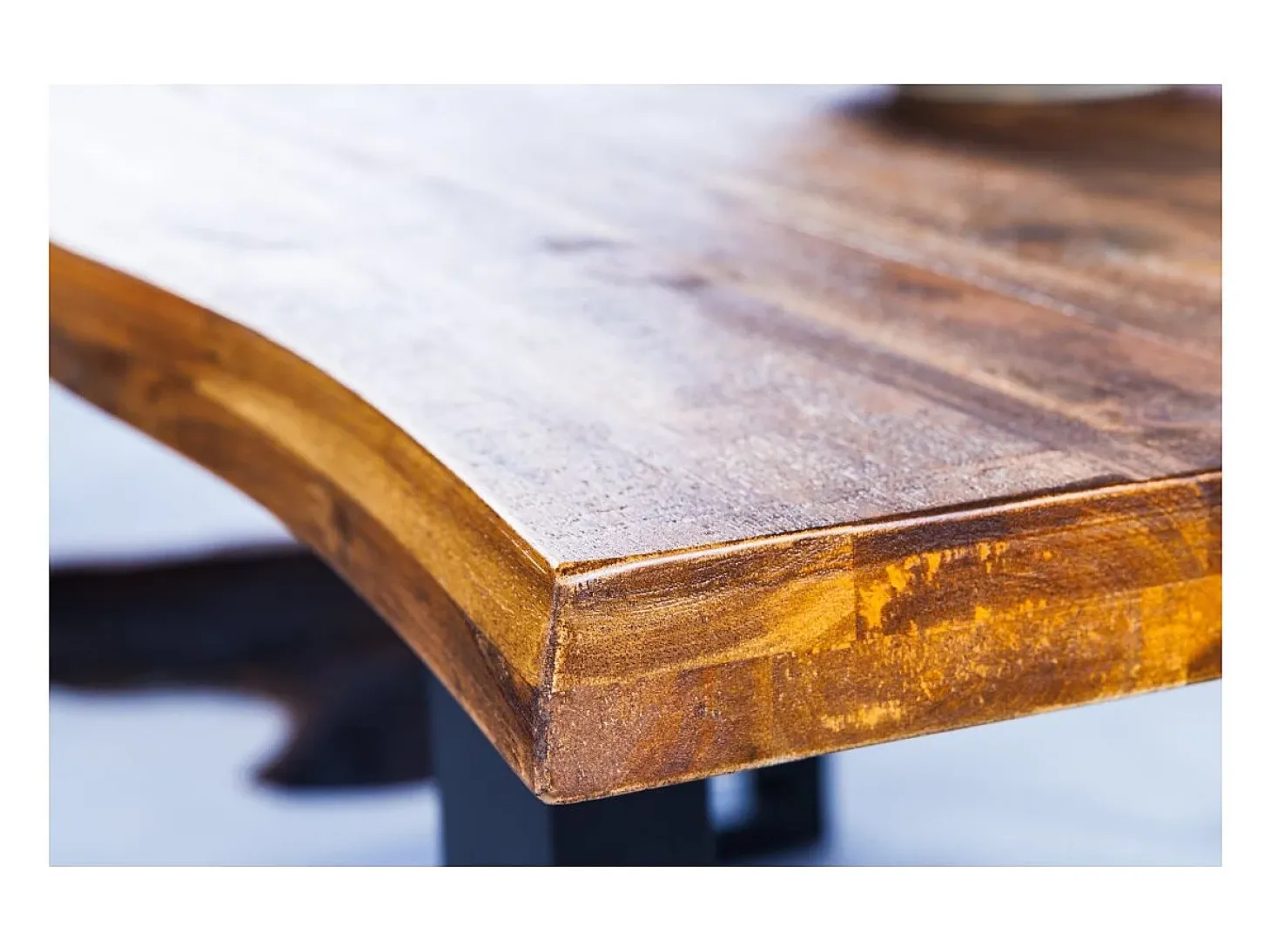 Mesa NALKO 200 cm – Tablero de madera maciza de acacia y estructura de metal negro – Elegancia industrial y autenticidad natural