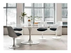 Mesa tulipán redonda, 110 cm, mármol negro, base negro mate-Bandeja Mármol blanco de Carrara-Diámetro 100 cm-Color de los pies Blanco mate