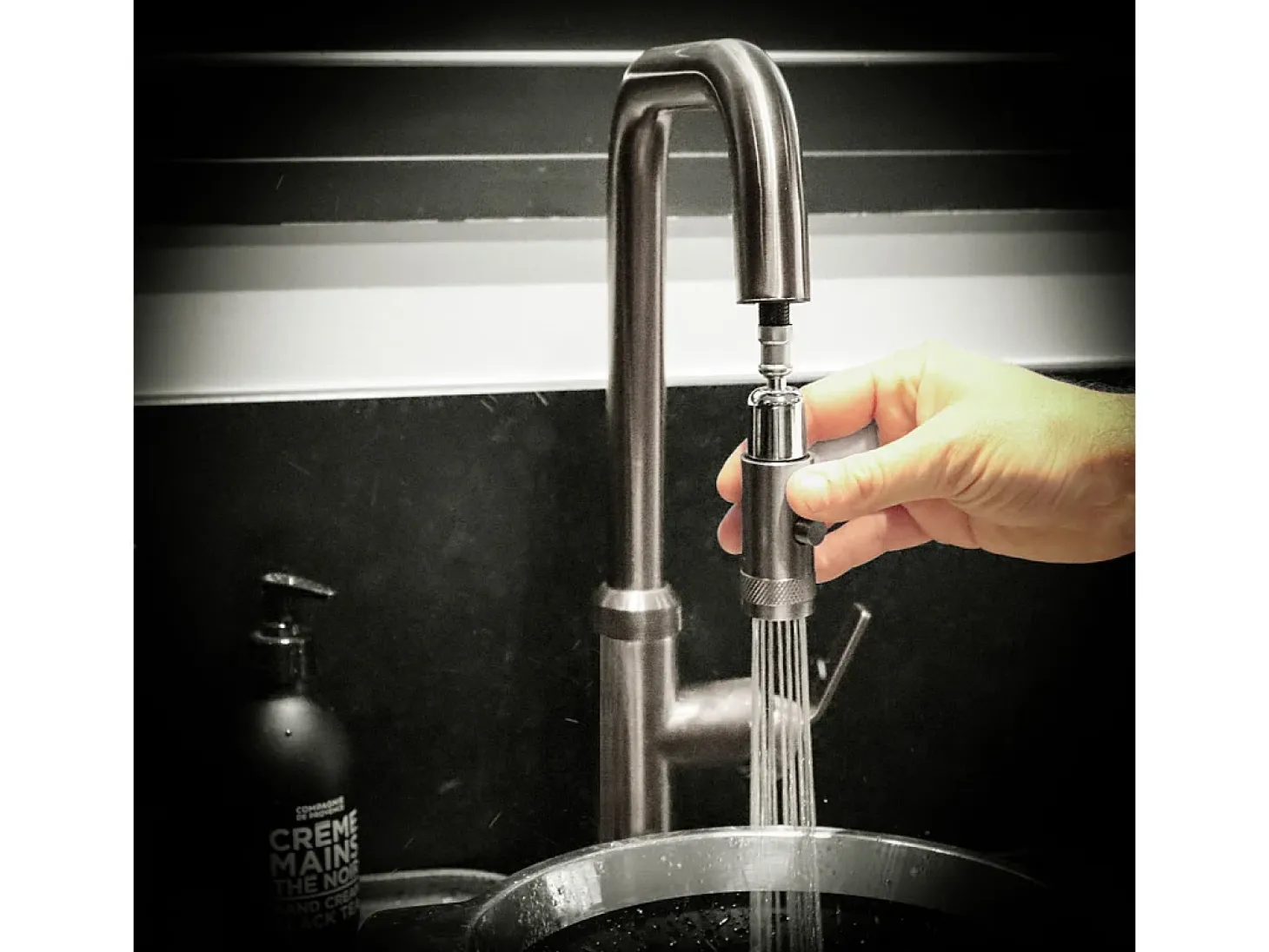 Molette Mezclador de fregadero con teleducha extraíble en acero inoxidable Essebagno