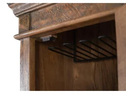 Mueble bar con puerta frontal fabricado en madera de mango