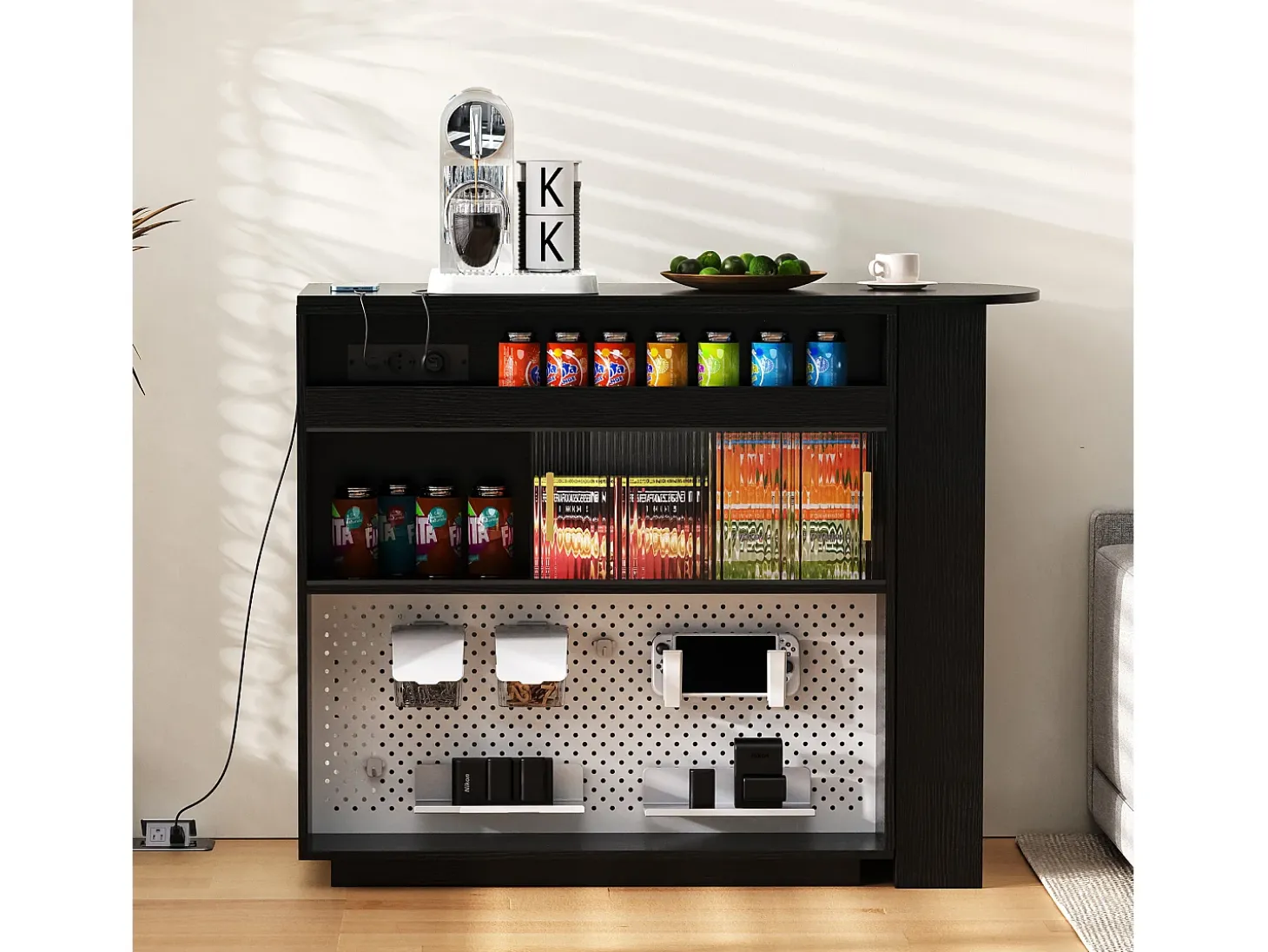 Mueble bar giratorio con enchufes, iluminación LED y tablero perforado - Negro
