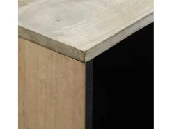 Muebles y estantes para almacenamiento de medios en blanco y negro