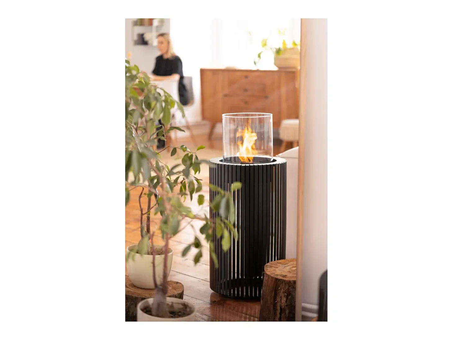 Planika - Chimenea portátil de bioetanol Mandala con tecnología Commerce, vidrio cilíndrico negro