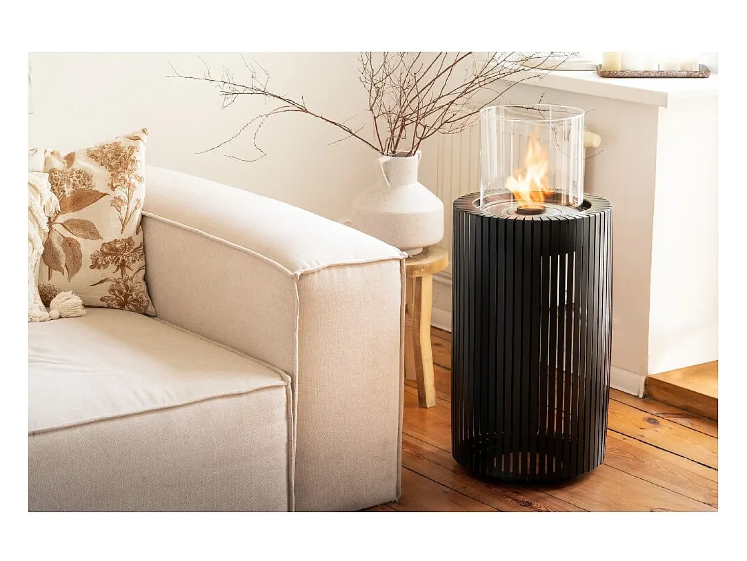 Planika - Chimenea portátil de bioetanol Mandala con tecnología Commerce, vidrio cilíndrico negro