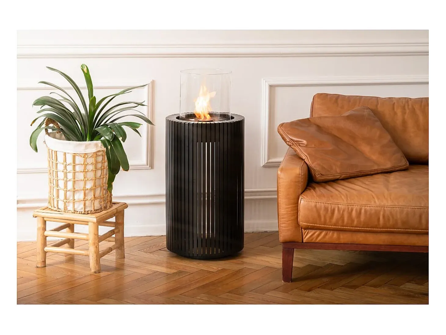 Planika - Chimenea portátil de bioetanol Mandala con tecnología Commerce, vidrio cilíndrico negro