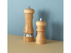 Salero y pimentero de madera