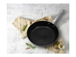 Sartén de acero al carbono GSW AVANTI 28 cm - Mango remachado, inducción, compatible con horno y lavavajillas