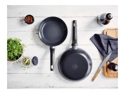 Sartén Kuro 24 cm Beka Aluminio Negro Revestimiento Cerámico Titanio Todos los Fuegos Inducción