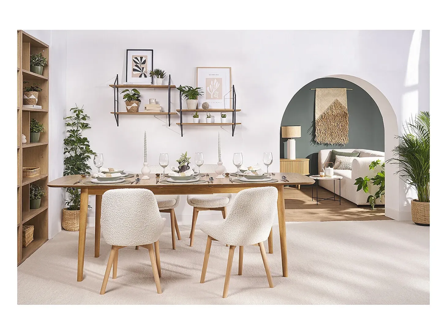 Set de 2 sillas nórdicas de borreguillo blanco y madera clara maciza HOLO
