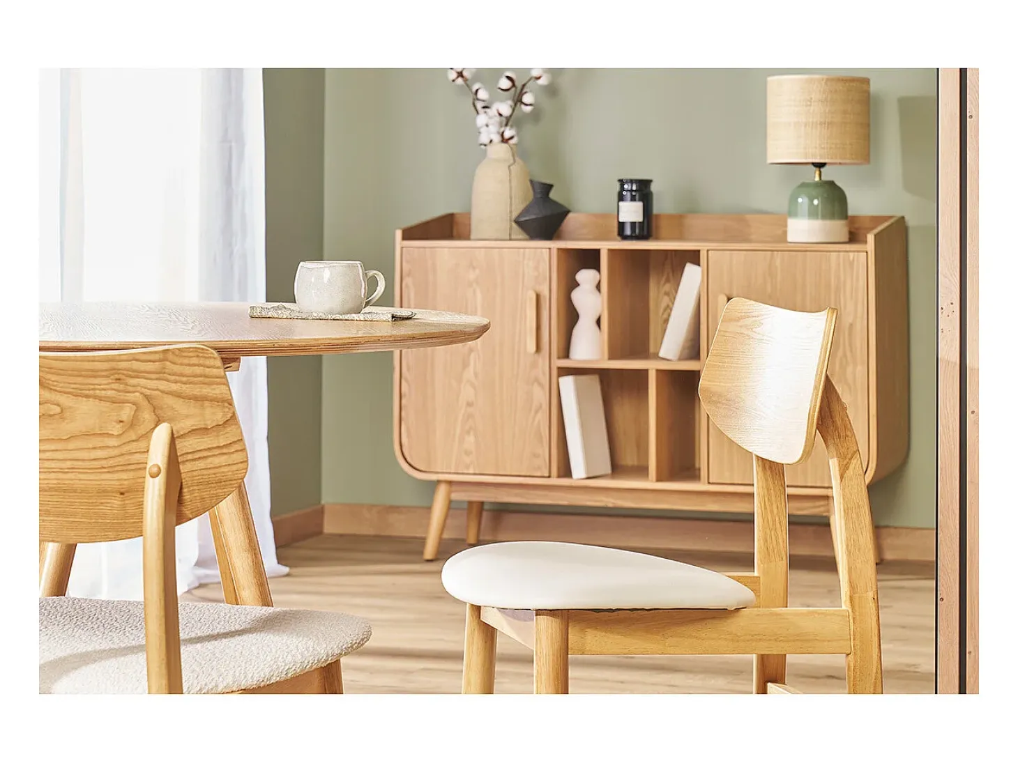 Set de 2 sillas nórdicas de madera clara y blanco ELION