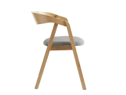 Set de 2 sillas nórdicas de madera clara de roble macizo y tela gris LOVA