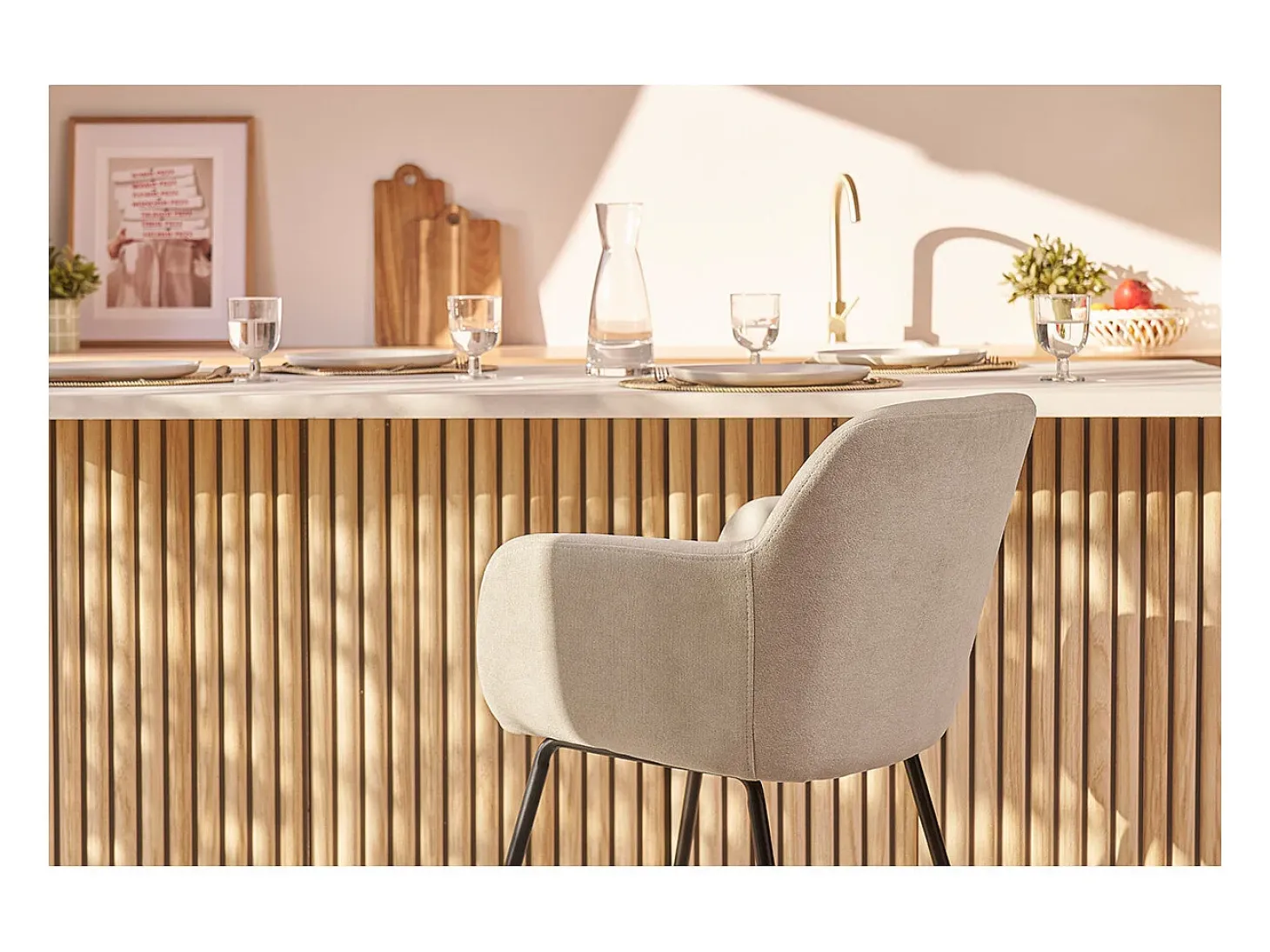 Set de 2 taburetes de cocina de tejido efecto aterciopelado beige de 65 cm AMIKA