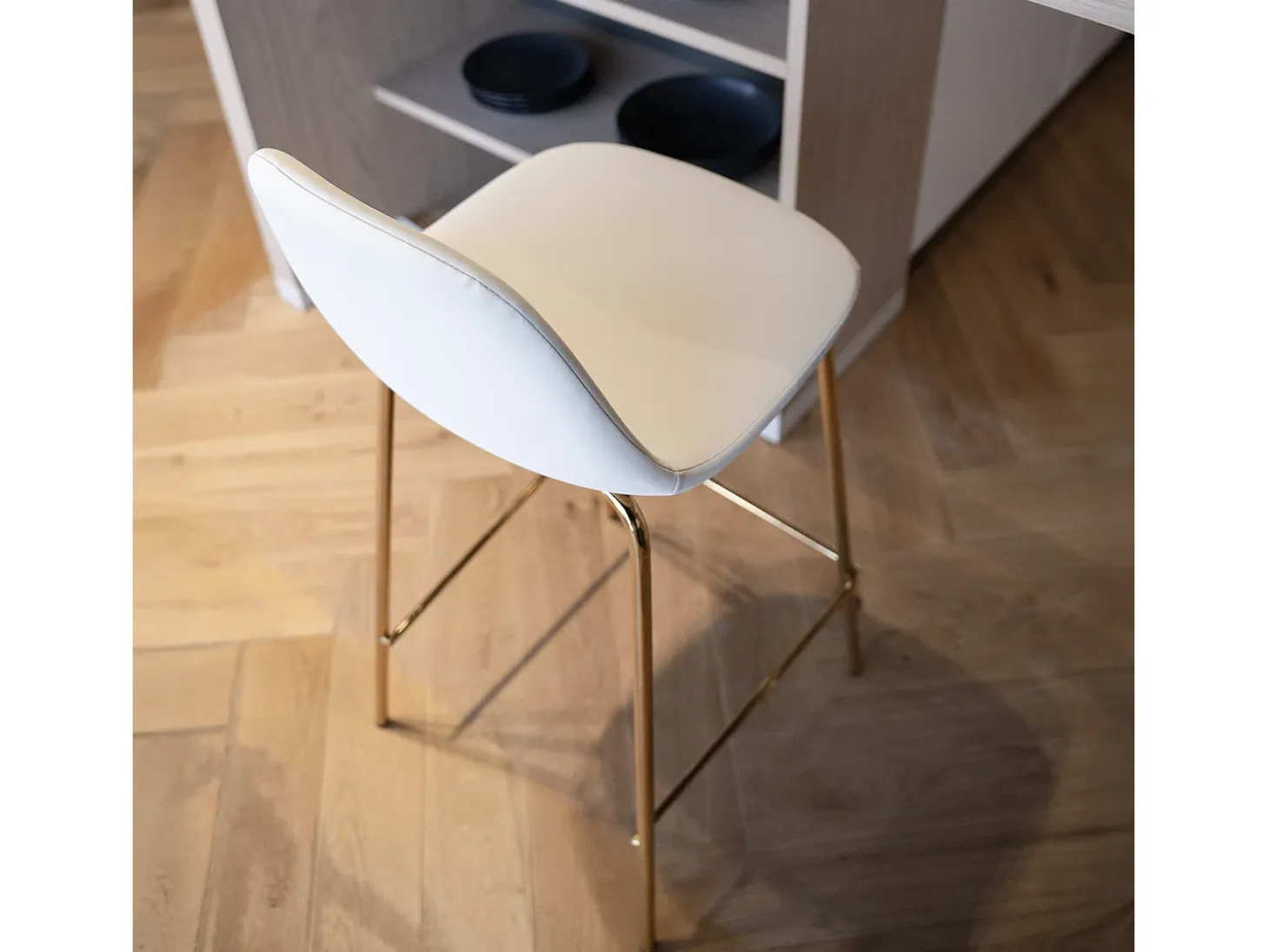 Set de 2 taburetes para isla de cocina en cuero sintético blanco 65 cm - Henrik