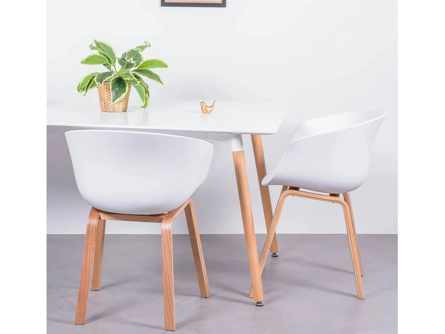 Silla con asiento de plástico y patas de madera de haya - Daxer - Blanco