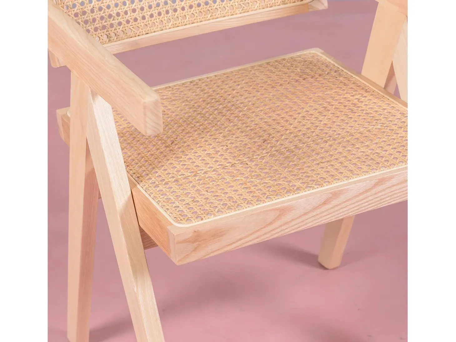 Silla cásica con reposabrazos en rattan natural y madera de fresno - Compass - Fresno Natural