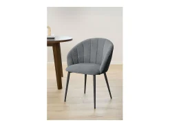 Silla de comedor Daniella con reposabrazos tela gris.