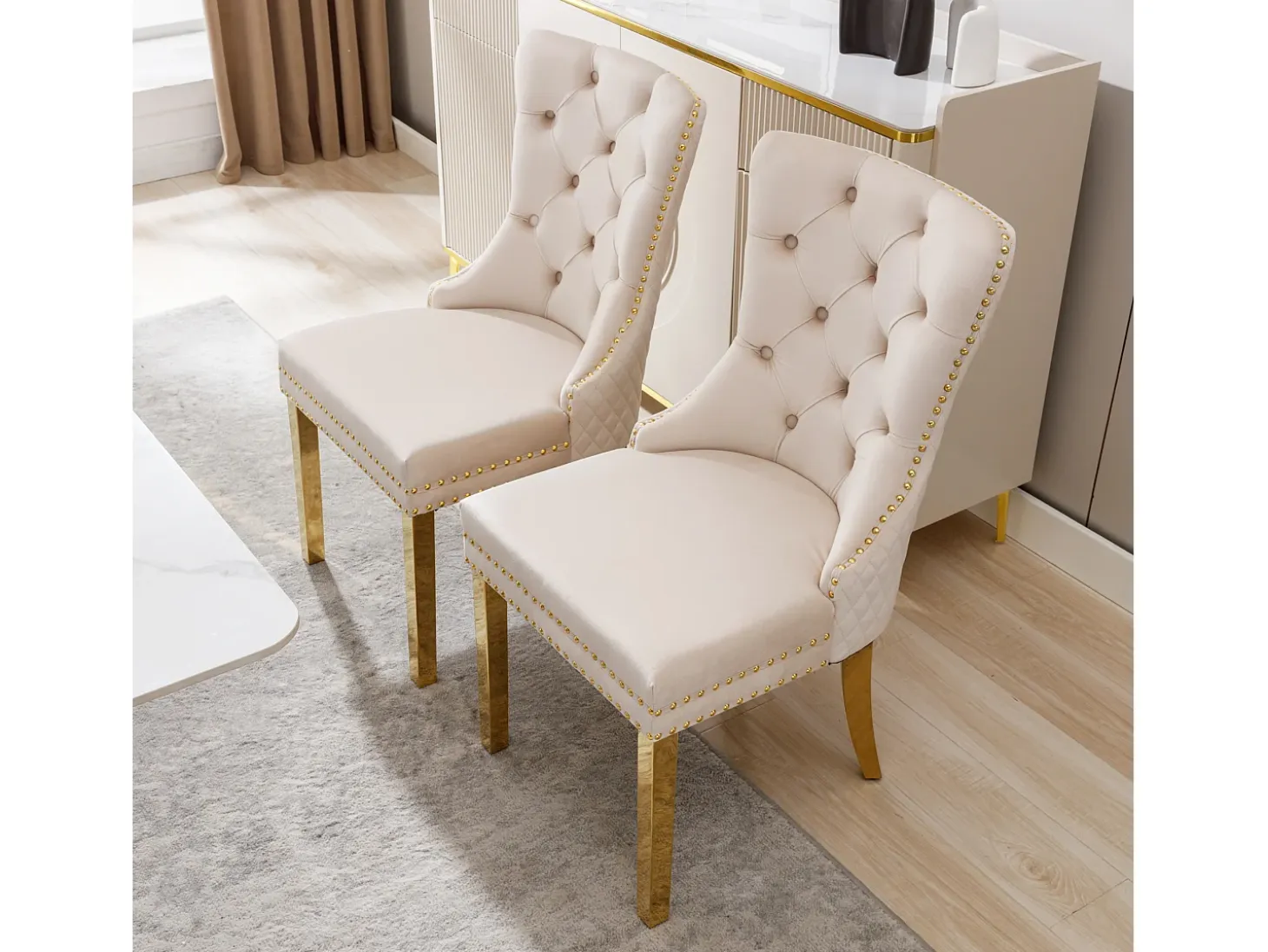 Silla de comedor de terciopelo, clavos decorativos, patas de acero inoxidable dorado, beige/dorado (50,5x45x95 cm)