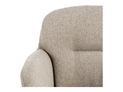 Silla de comedor Dora con reposabrazos tela beige.