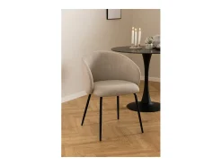 Silla de comedor Eleanor con reposabrazos tela beige.