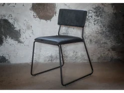 Silla de comedor Kenth en terciopelo negro.