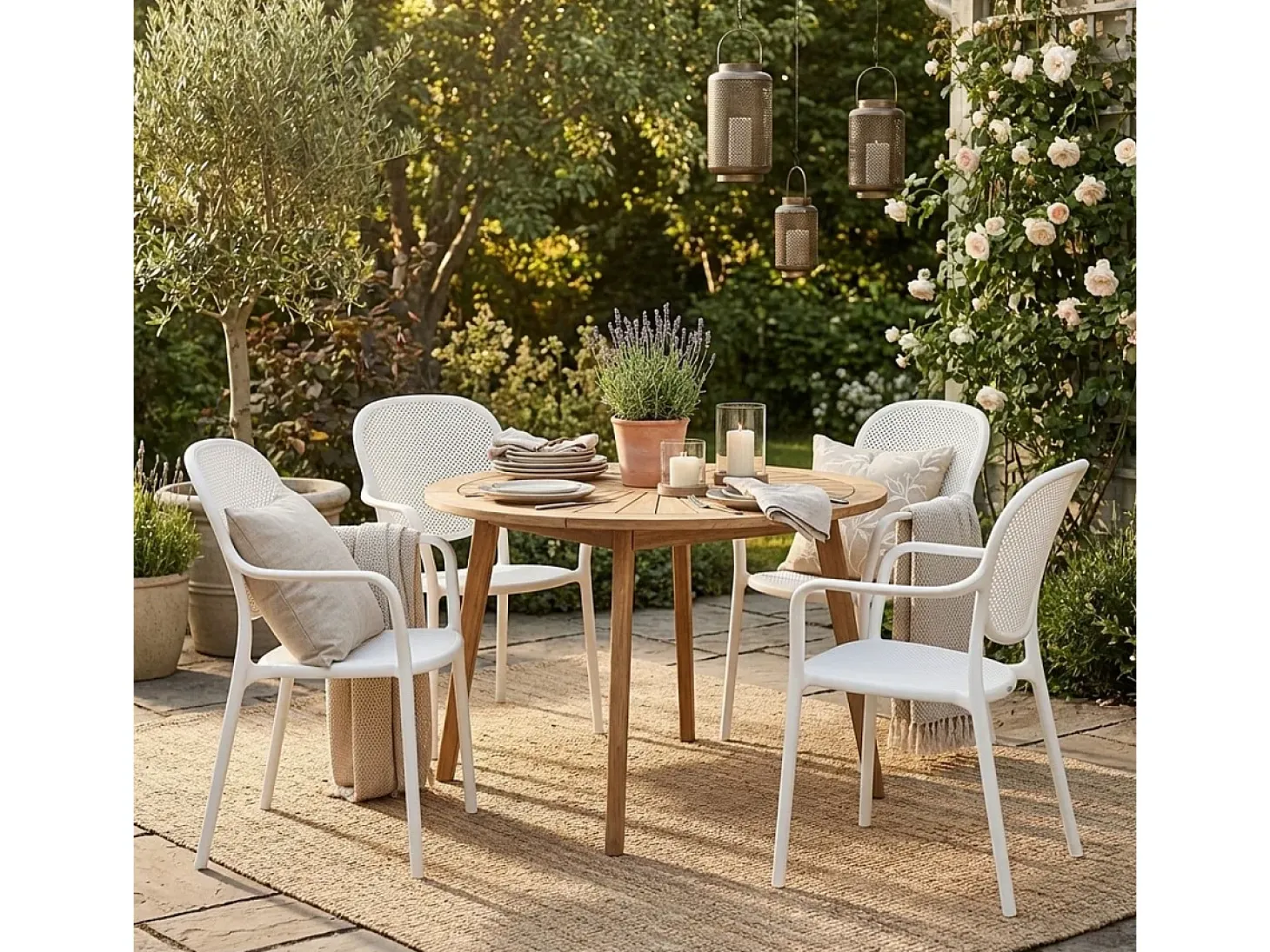 Silla de comedor moderna para bar, restaurante y cocina al aire libre en polipropileno Clara - Blanco