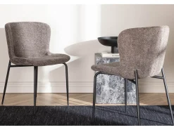 Silla de comedor Modesto marrón.