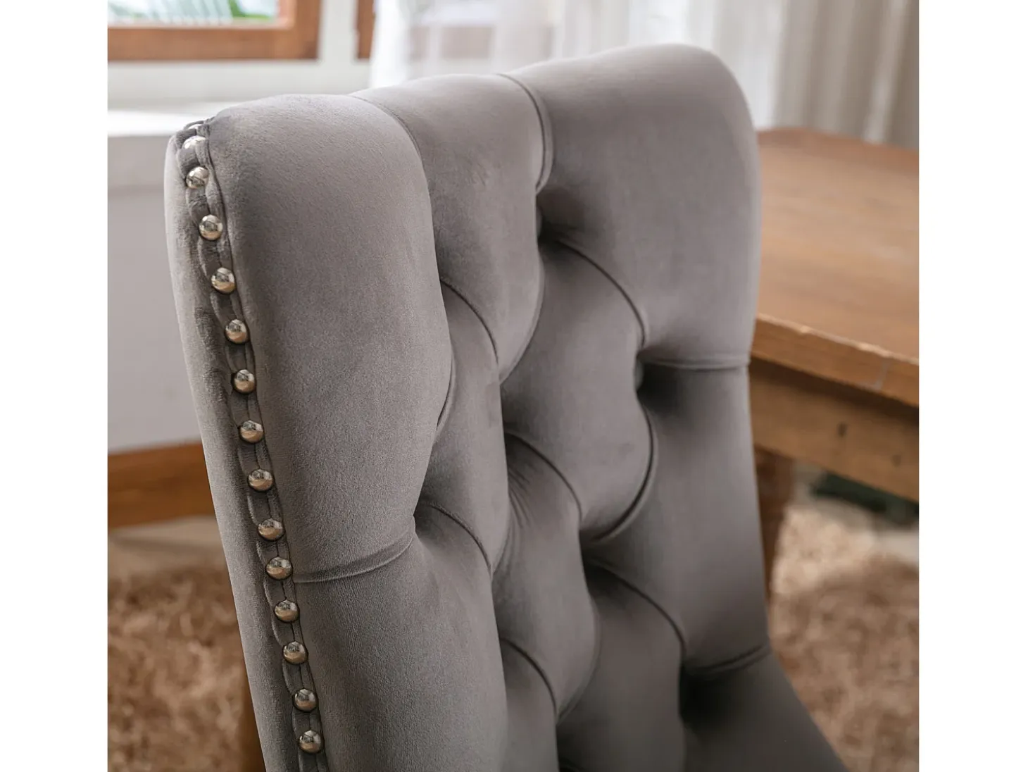 Silla de comedor tapizada, madera maciza, base de madera, remaches decorativos, terciopelo, gris (65x50x95 cm)